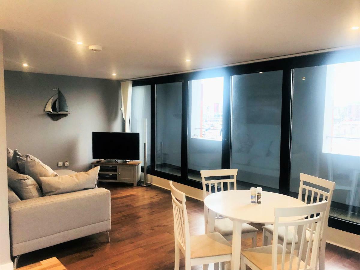 Apartment Ice House